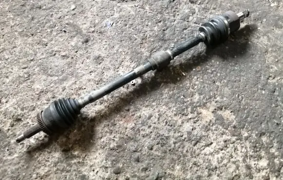 KIA Carens I Front driveshaft