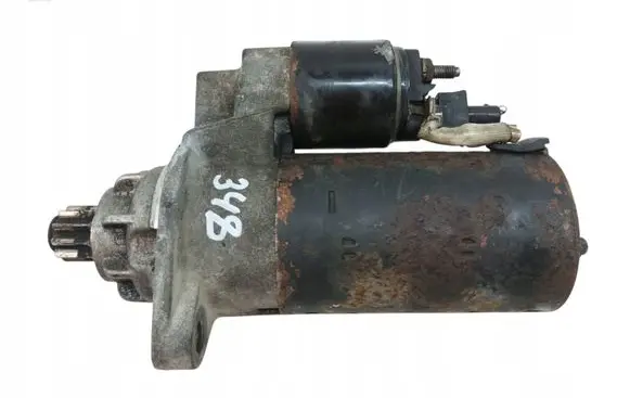 Volkswagen Golf IV Starter motor 