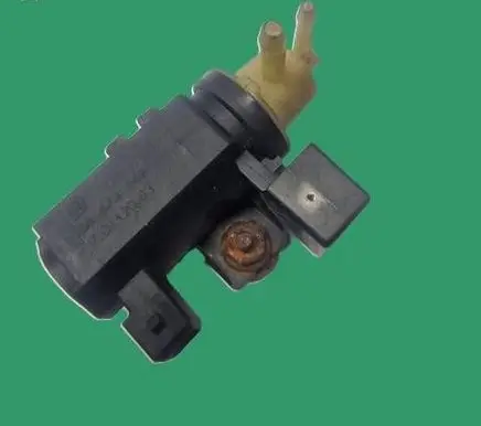 Opel Insignia A Turbo solenoid valve 55573362 70142003