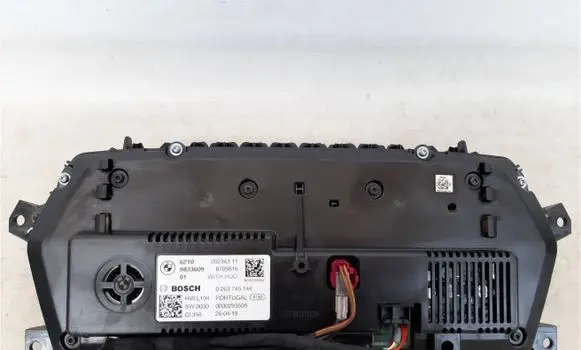 BMW 1 F40 Speedometer (instrument cluster) 9833609 8709816