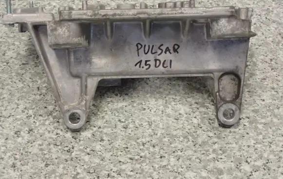 Nissan Pulsar Gearbox mount