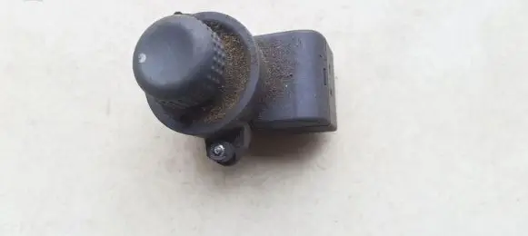 Renault Espace III Wing mirror switch 7700875674