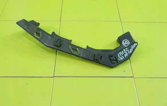 Hyundai i30 Headlight part PRZOD XP182