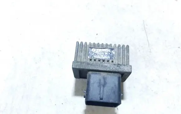 Peugeot 206 Glow plug pre-heat relay 9640469680