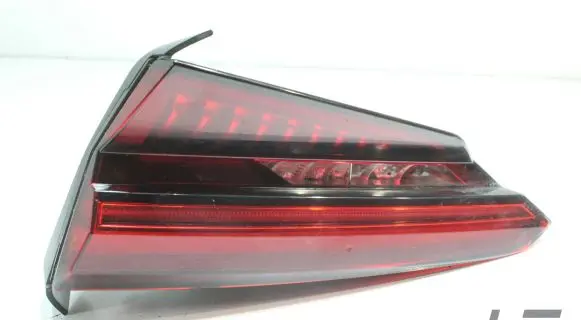 Audi A5 Tailgate rear/tail lights 8W6945094J