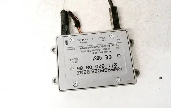 Mercedes-Benz ML W164 Antenna control unit 2118200885