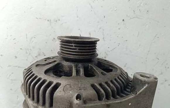 BMW 5 E39 Generator/alternator 2247389