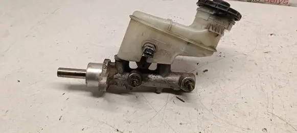 Honda Accord Brake fluid reservoir 