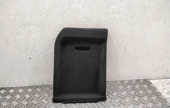 Trunk/boot side trim panel