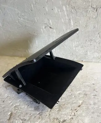 Volkswagen Touran I Glove box 1T1857921A