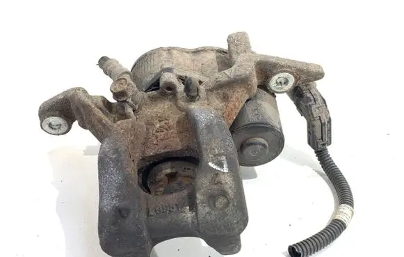 Toyota Yaris Cross Rear brake caliper