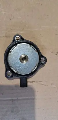 Maserati Ghibli Camshaft vanos timing valve 05184101AG