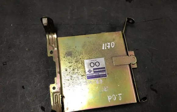 Suzuki Jimny Engine control unit/module 2371057J00 A93B41550 IX08