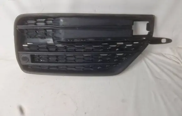 Volvo XC90 Front bumper lower grill 31686442
