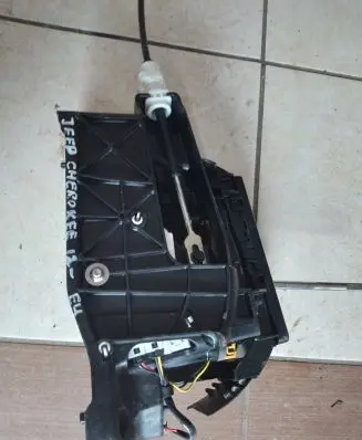 Jeep Grand Cherokee Gear shifter/selector P52124792AC