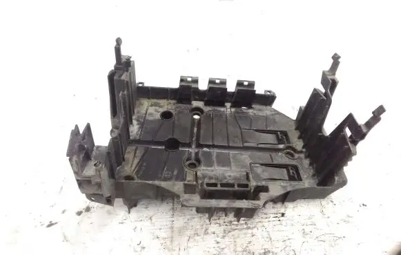 Peugeot 508 Battery tray 9686469580