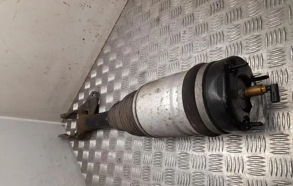 Jeep Grand Cherokee Front air suspension shock absorber P68364704AA