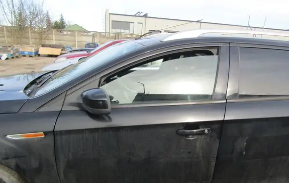 Ford Mondeo MK IV Front door 
