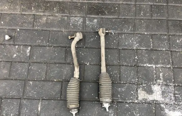 KIA Carens III Steering tie rod 