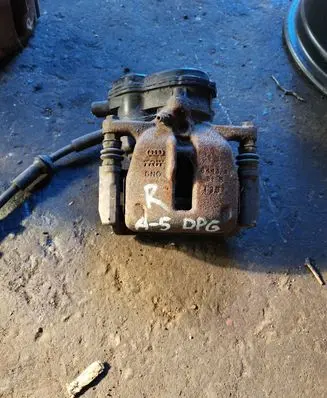 Audi A5 8T 8F Rear brake caliper 32335478