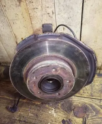 Mercedes-Benz A W169 Front wheel hub 7070690