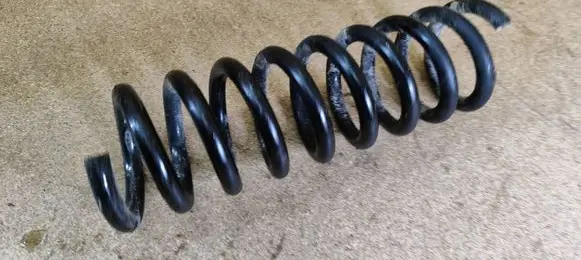 Mercedes-Benz C W203 Rear coil spring