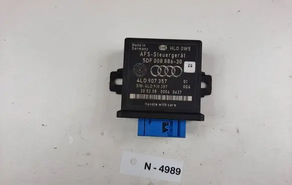 Audi Q7 4L Light module LCM 5DF00888630