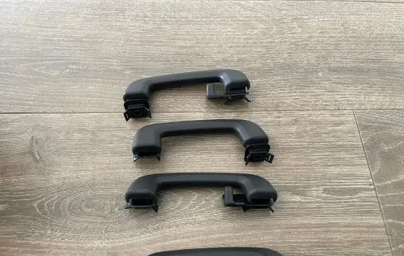 Land Rover Discovery Sport A set of handles for the ceiling GDD