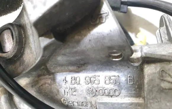 Ford Galaxy Ignition lock 4B0905851B