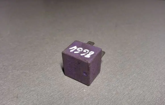 Renault Laguna I Other relay 12V50A03525 03525