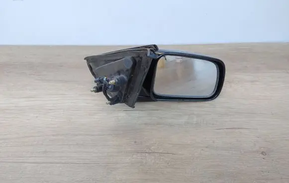 Mitsubishi Galant Front door electric wing mirror E200749