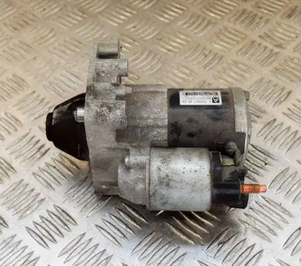 Peugeot 208 Starter motor