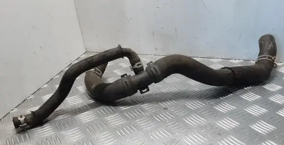Nissan Navara D23 Engine coolant pipe/hose