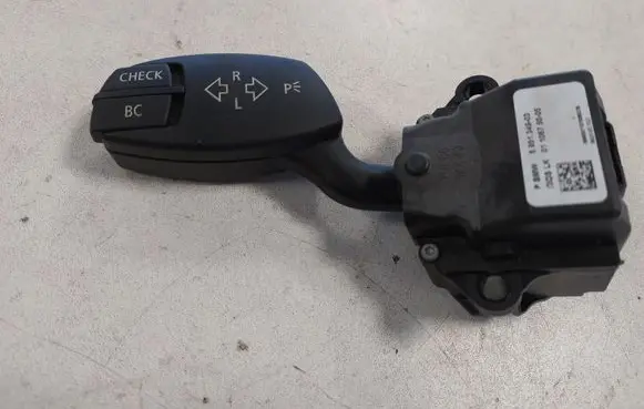 BMW 5 E60 E61 Indicator stalk 695134903 9110675006