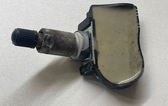 Land Rover Discovery Sport Tire pressure sensor GX631A159AA S180052076B A2C93315301