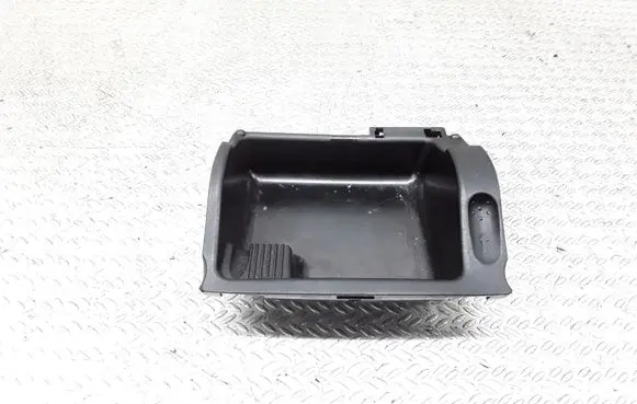 Car ashtray