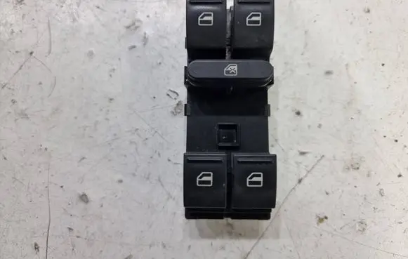 Volkswagen Golf V Electric window control switch 1K4959857B