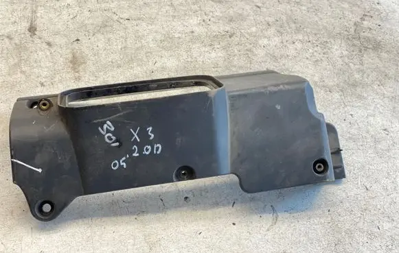 BMW X3 E83 Air filter box cover 137177872540