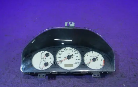 Mazda Premacy Speedometer (instrument cluster) WVCB87A
