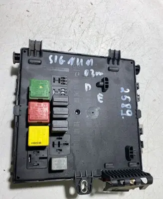 Opel Signum Fuse module 13112909 66CVL2 135046