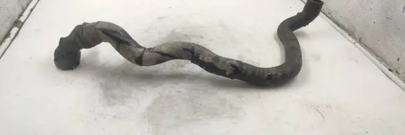 Volkswagen Golf V Engine coolant pipe/hose
