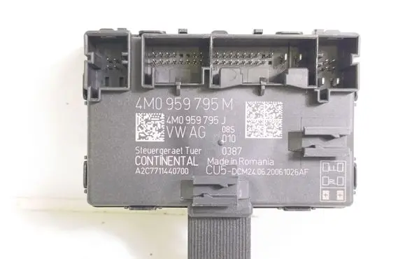 Audi e-tron Door control unit/module 4M0959795M 4M0959795J