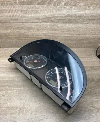 Ford Mondeo Mk III Speedometer (instrument cluster) 1S7F10841