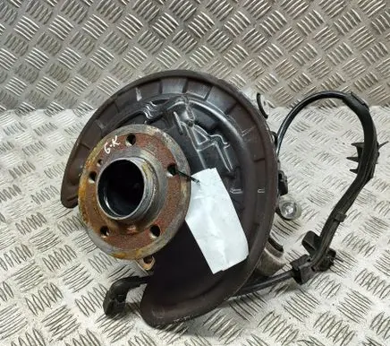 Mercedes-Benz GLA H247 Rear wheel hub A2473502300