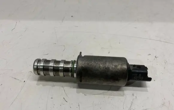 Opel Grandland X Camshaft vanos timing valve 9825813780 1628924280