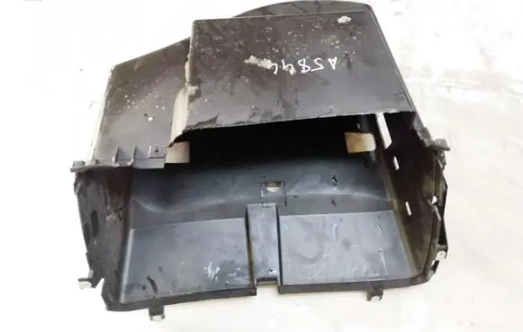 Glove box