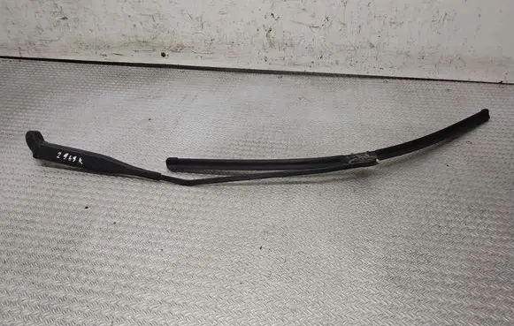 Mercedes-Benz Vaneo W414 Windshield/front glass wiper blade A1688201144