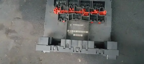 Volkswagen PASSAT B6 Comfort/convenience module 3C0937049AH