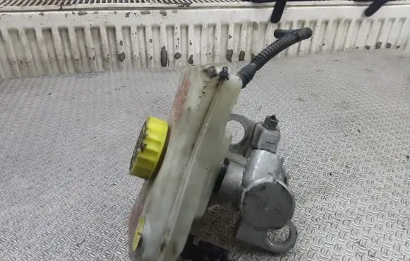Audi A6 S6 C6 4F Master brake cylinder 8E0611301C