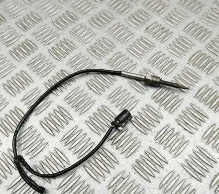 BMW X5 G05 Oil temperature sensor 8490145